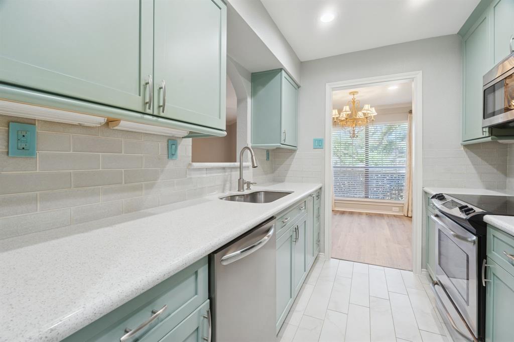 VALLEY OF BENT TREE CONDOMINIUMS - Residential