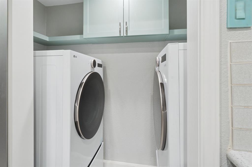 VALLEY OF BENT TREE CONDOMINIUMS - Residential