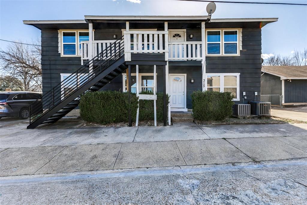 315 N Merrill Avenue