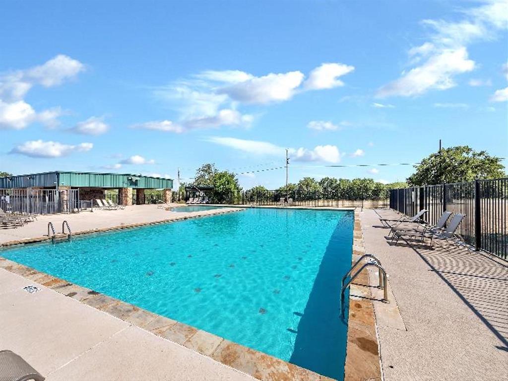 Silver Lakes Ranch - Residential