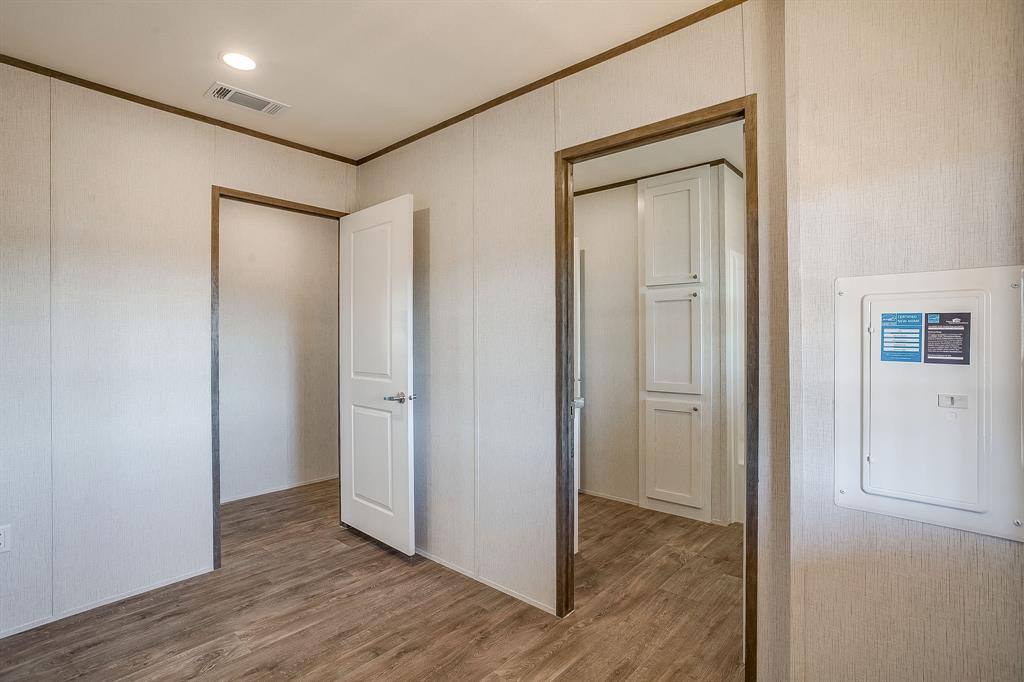 Eagle's Crest - Residential