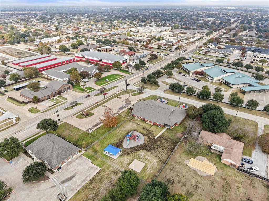 Alexus Add - Commercial Sale