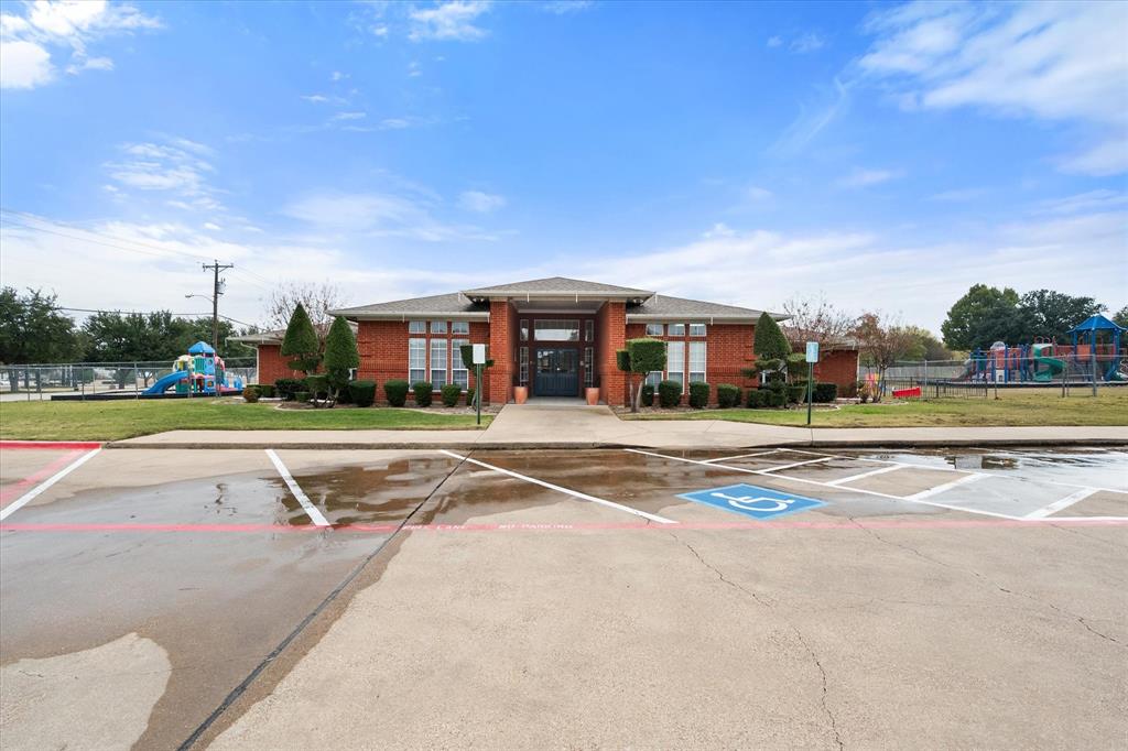 1770 Country Club Drive