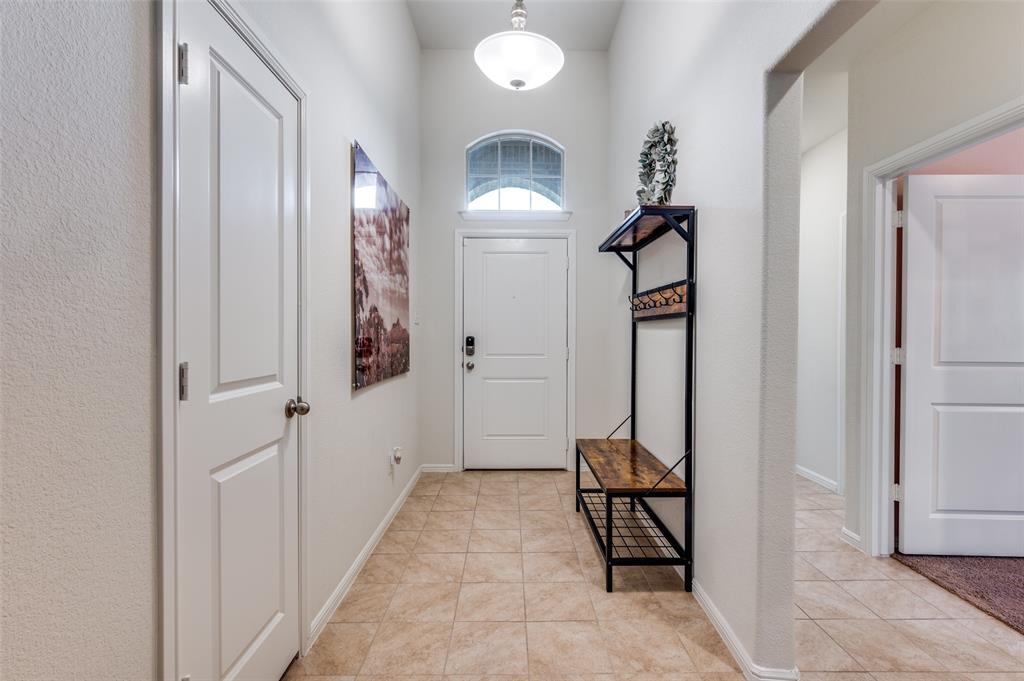 9904 Huntersville Trail