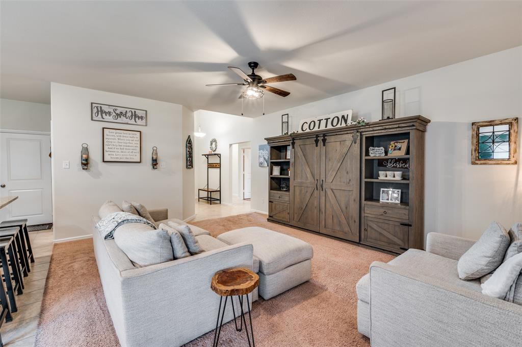 9904 Huntersville Trail