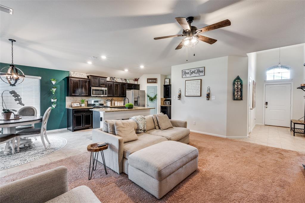 9904 Huntersville Trail
