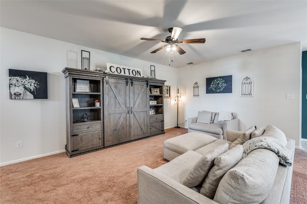 9904 Huntersville Trail