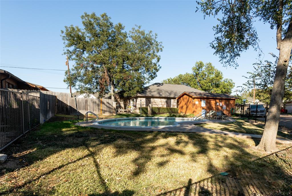 The Oaks - Residential