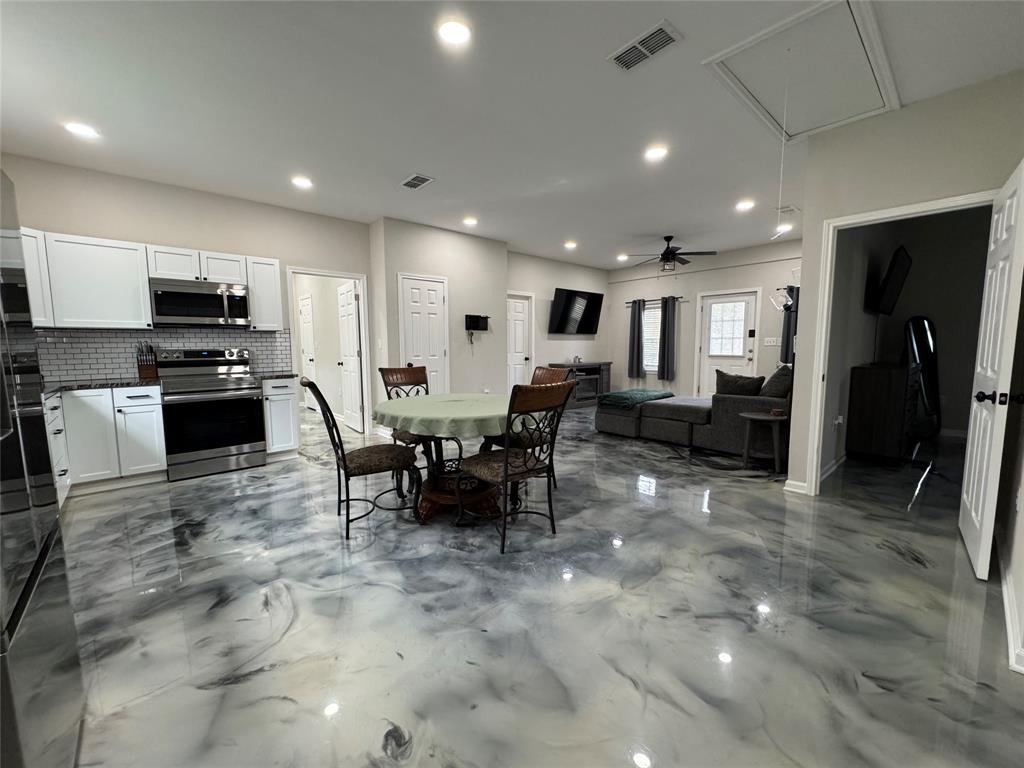 354 T IDEN - Residential