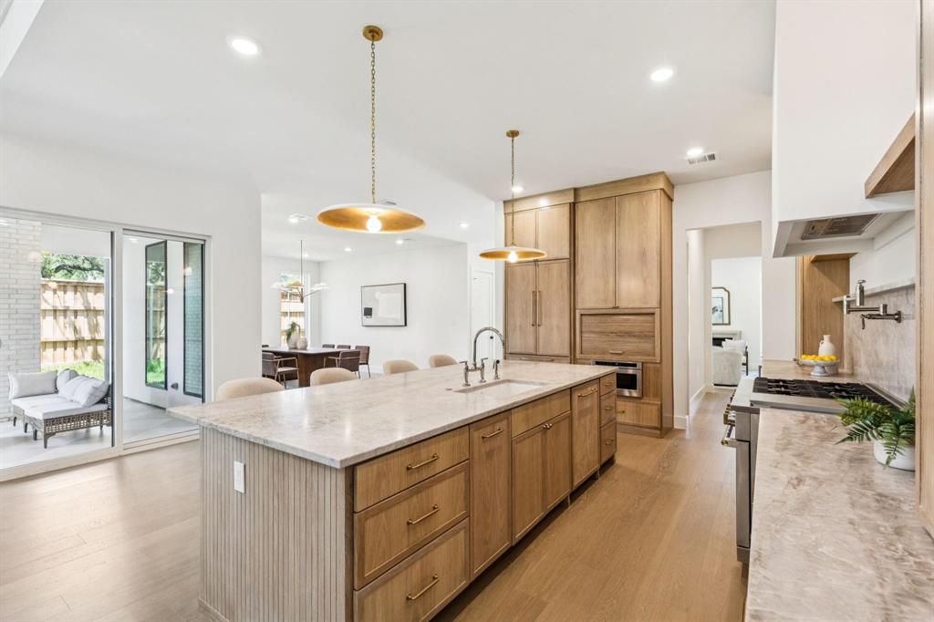 NORTH RIDGE PARK - Residential