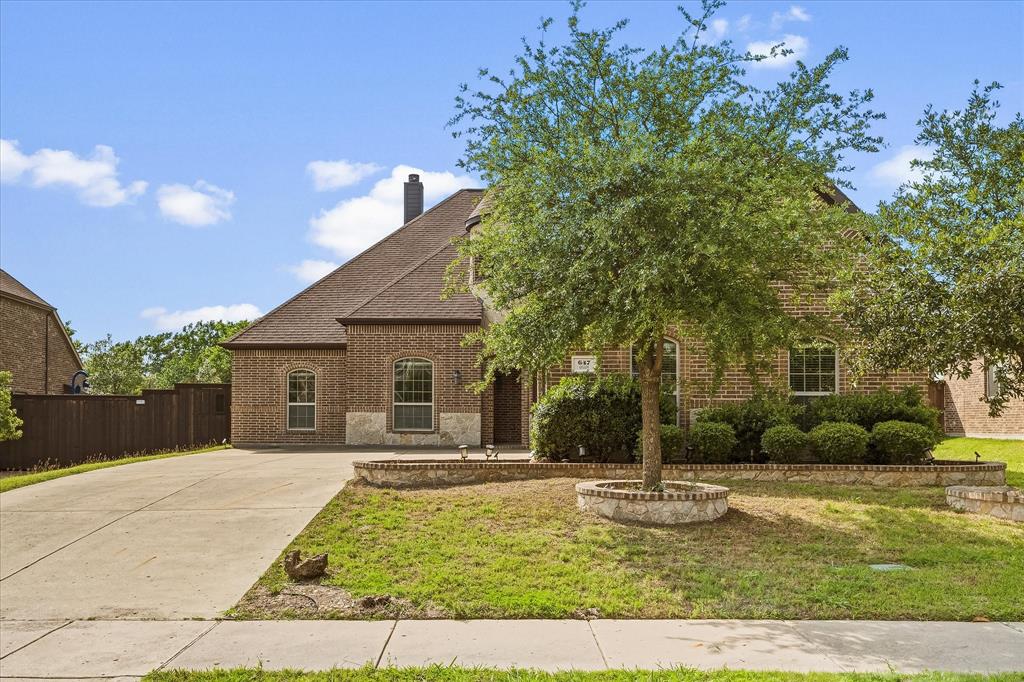 647 Gillon Way