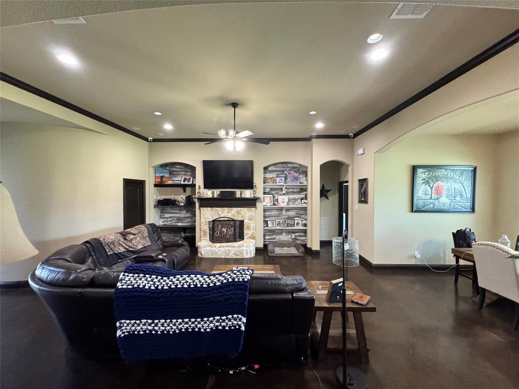 Rose Crk Estate Ph 02 - Residential