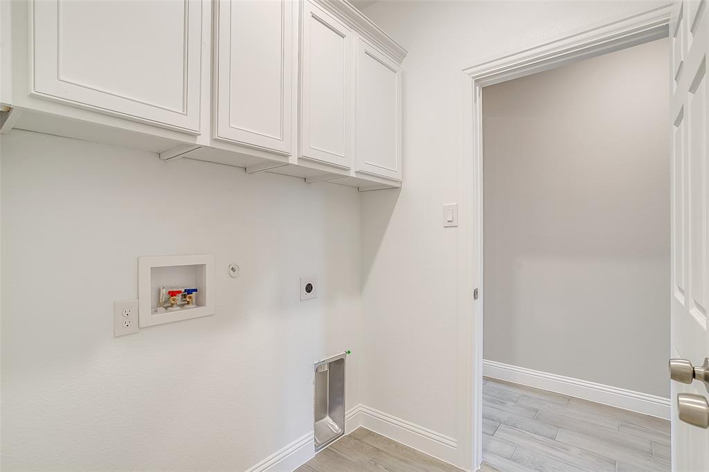 Photo 6 of 27 of 2915 Pearl Avenue house