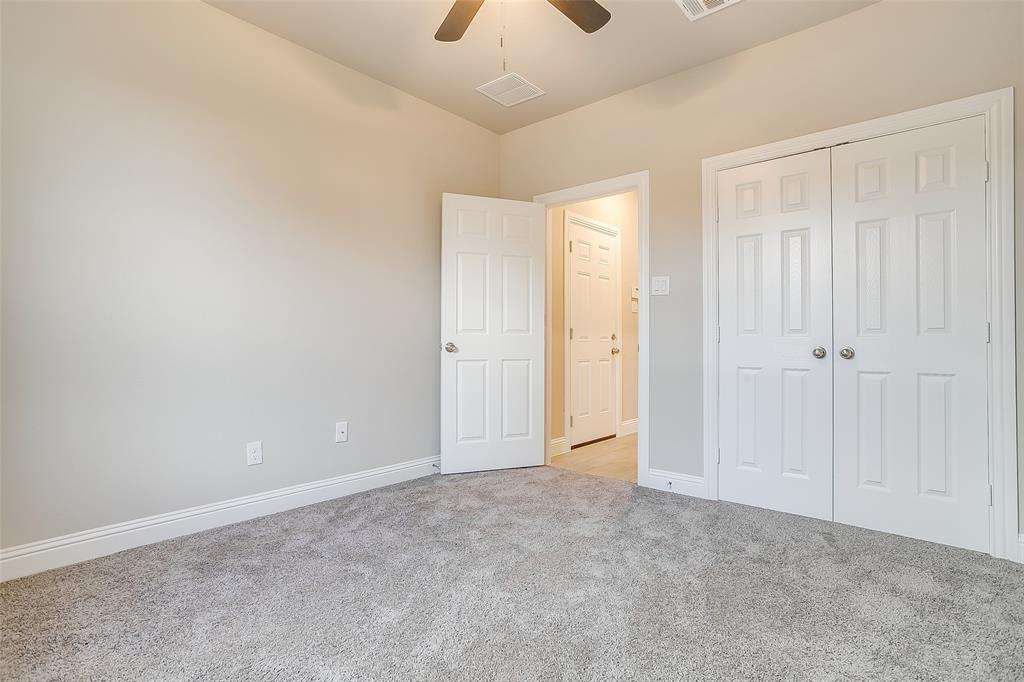 Photo 5 of 27 of 2915 Pearl Avenue house