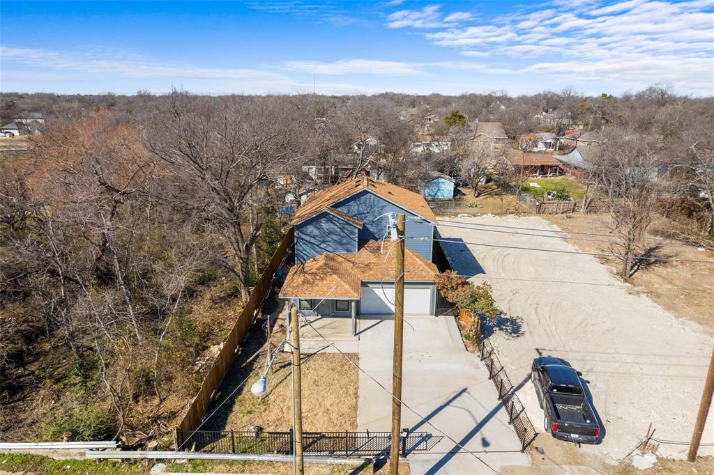 2211 E Ann Arbor Avenue