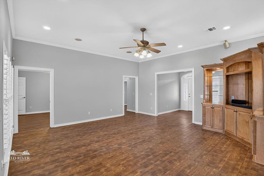100 Willow Lake Boulevard