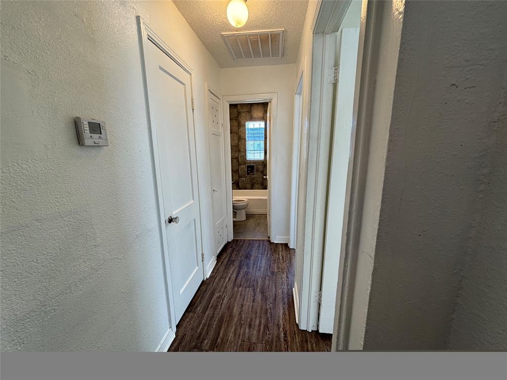 Mitchell Heights Sub - Residential Lease