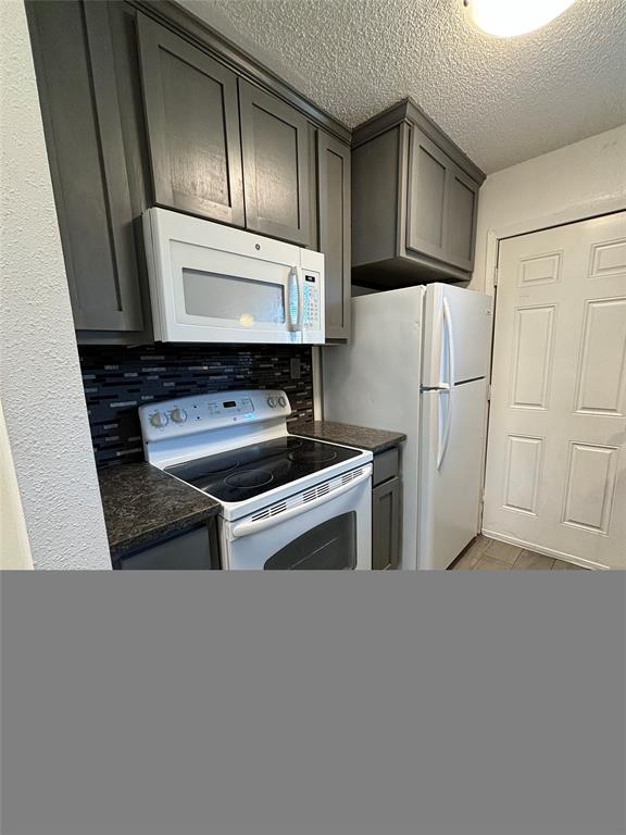 Mitchell Heights Sub - Residential Lease