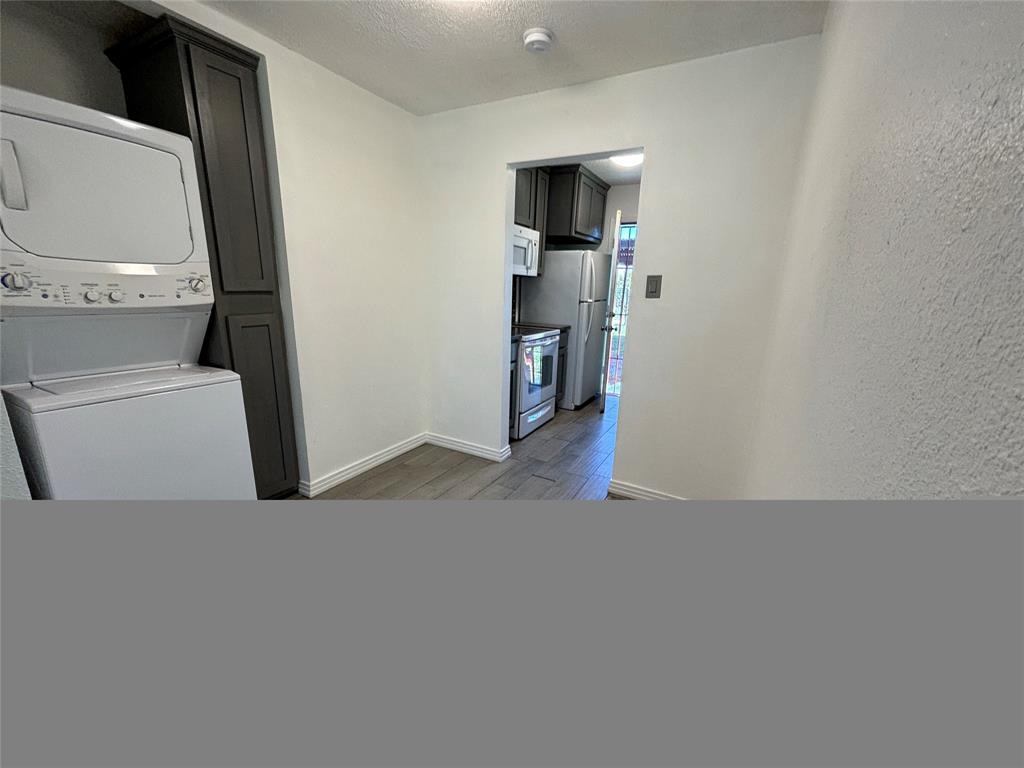 Mitchell Heights Sub - Residential Lease