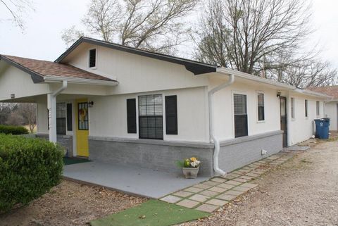 A home in Gun Barrel City