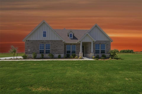 Photo of 870 County Road 200, Valley View, TX 76272 (MLS # 21146390)