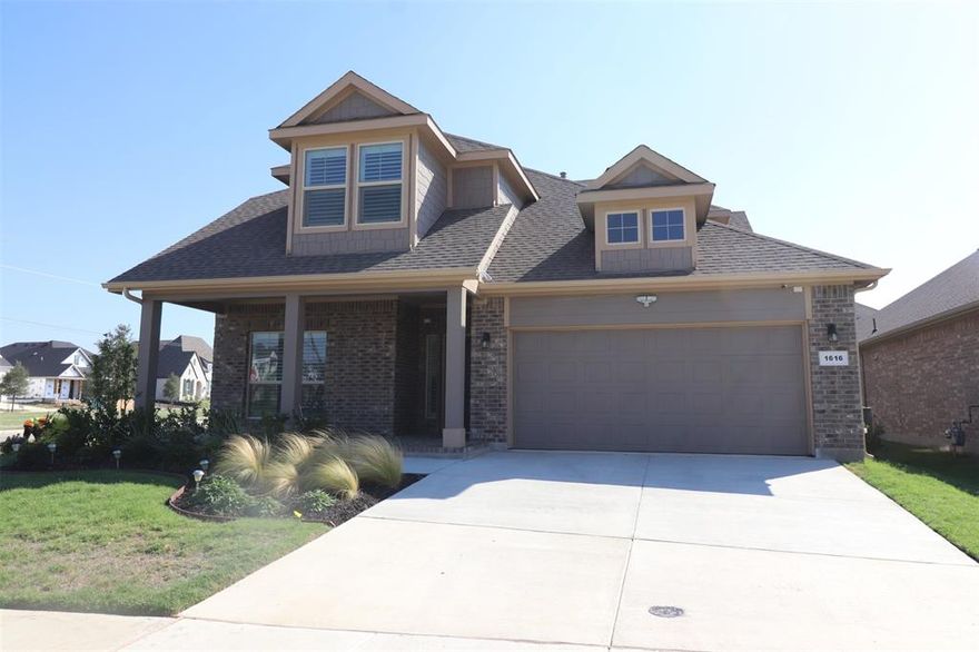 Nice 2 story house on the corner lot. Argyle ISD. This wonderful home has 4 beds, 2 full and 1 half baths, a large open floorplan with an office on first floor as well as great room and enormous, beautiful kitchen. Extra spacious closet and relaxing master bath in soothing colors. Upstairs is a large play room and 3 well spaced bedrooms. Fully fenced backyard. You will enjoy the community with a fitness facilities, pools, and a fun filled community itinerary for your family fun. Greenbelt view. Washer and Dryer included. Free internet and basic cable TV.

PETS: If your clients are interested please upload photos with the application and allow the us to decide if allowed or not.