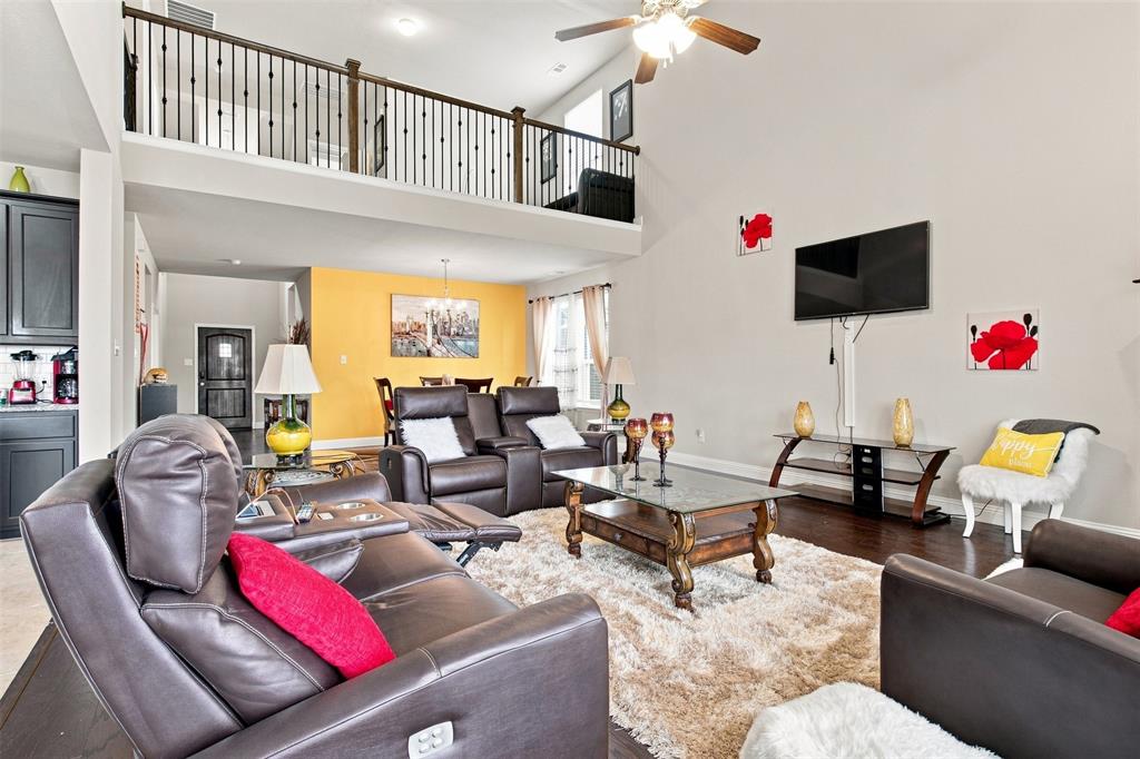 1013 Goldenrod Lane