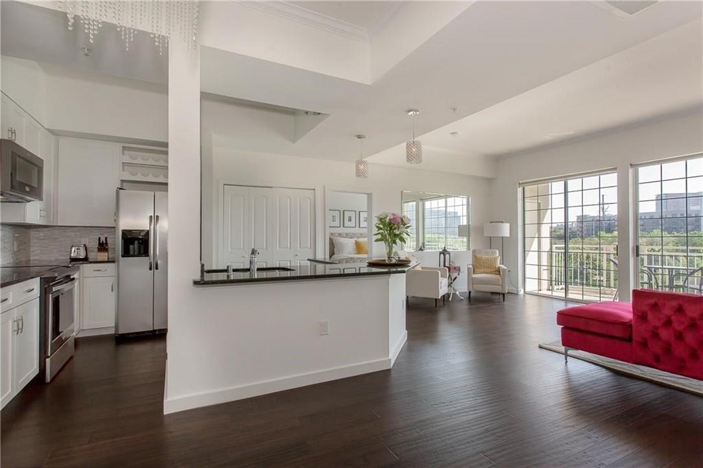 3225 Turtle Creek Boulevard 602