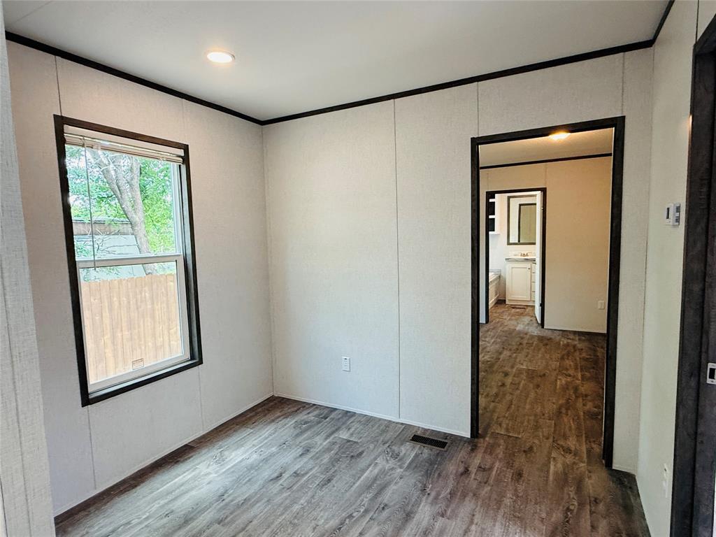 Oak Trail Shores - Residential