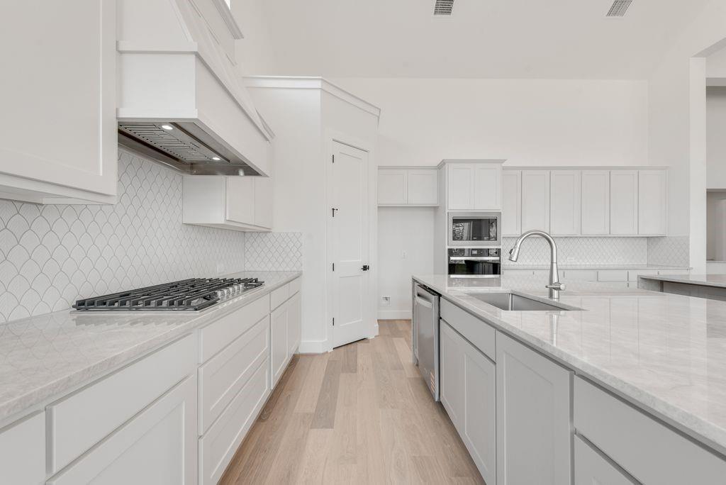 Heath Golf & Yacht Club - Residential