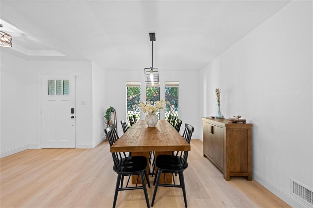 5856 Winding Woods Trail