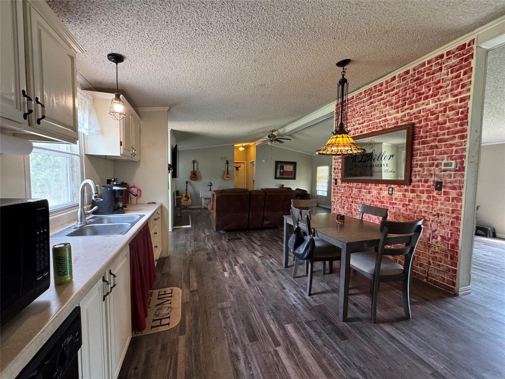 Orig Town Of Lone Oak - Residential