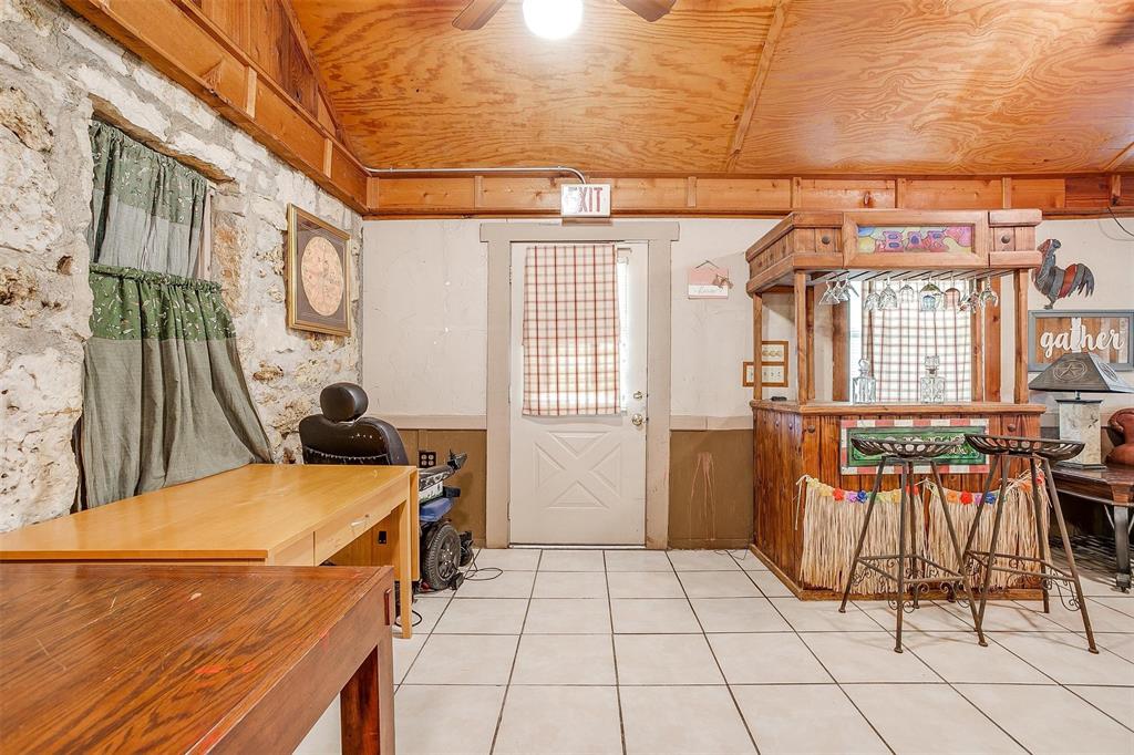 Tract 31, ABSTR A94 - Commercial Sale