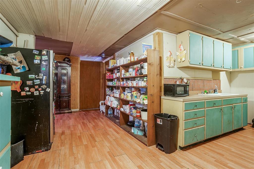 Tract 31, ABSTR A94 - Commercial Sale