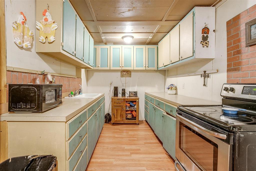 Tract 31, ABSTR A94 - Commercial Sale