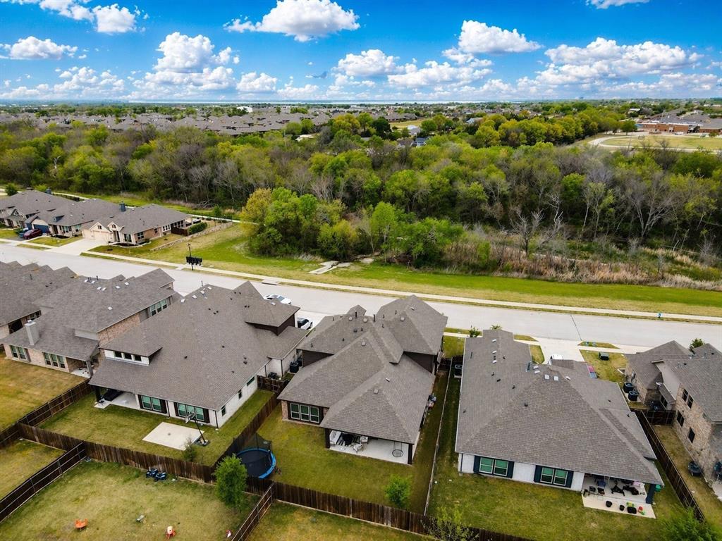 412 W Autumn Hill Bluff