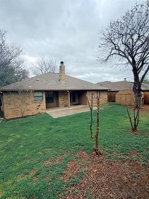 Photo of 5720 Sterling Green Trail, Arlington, TX 76017 (MLS # 21206400)