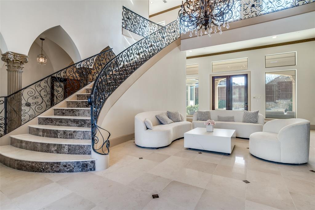 1634 Torrey Pines Lane