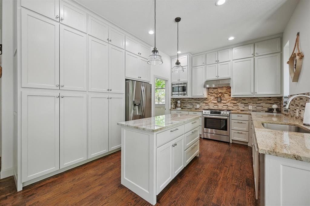 Denton, Texas 76208, United States, 4 Bedrooms Bedrooms, ,4 BathroomsBathrooms,Residential,Active,114888