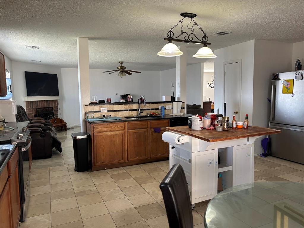 513 Keble Drive