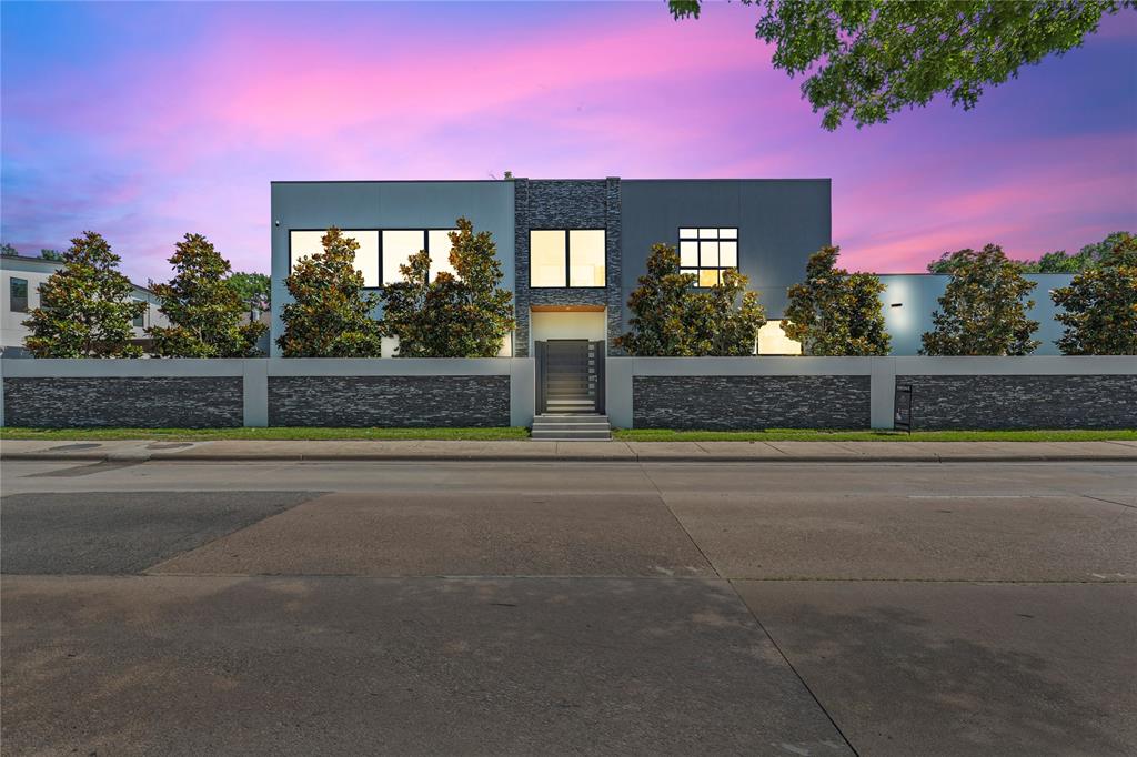 6218 Walnut Hill Lane