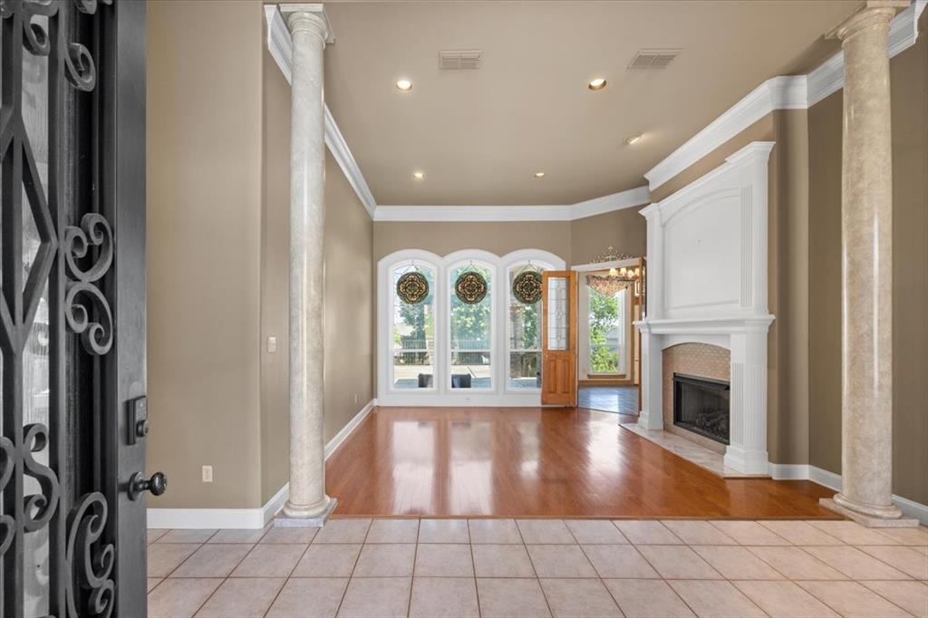 3633 Cliff View Loop