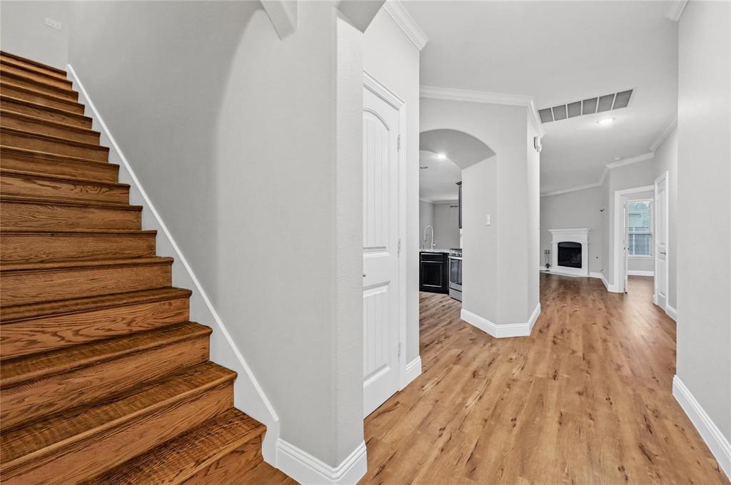 1512 Greenbrier Drive