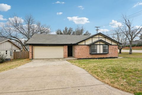 753 Toni Drive Hurst TX 76054