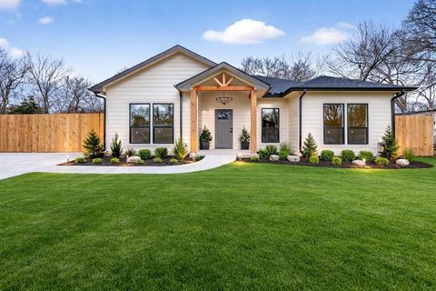 2112 W 13th Avenue Corsicana TX 75110