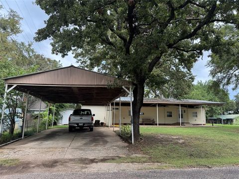 397 Nottingham Drive Gordonville TX 76245