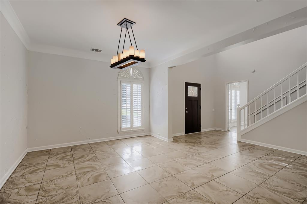 2803 Wyndham Lane