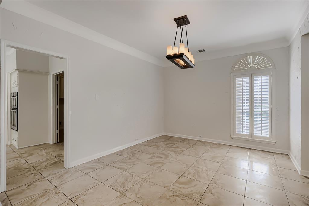 2803 Wyndham Lane