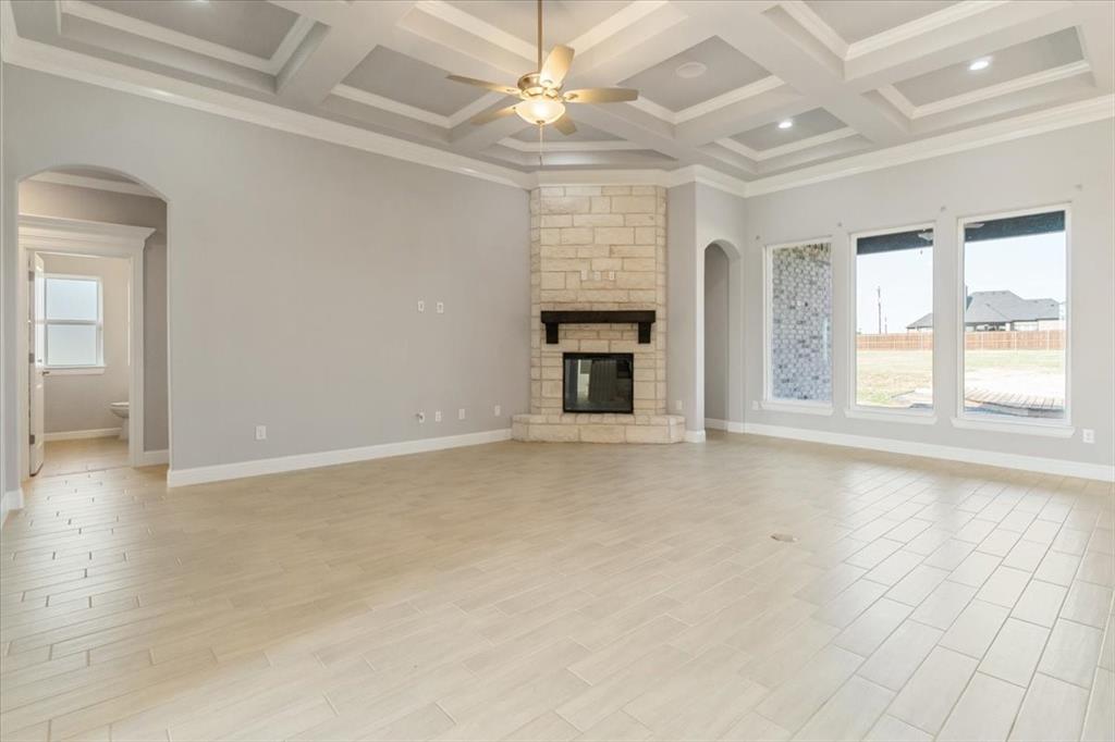 Weatherford, Texas 76087, United States, 4 Bedrooms Bedrooms, ,3 BathroomsBathrooms,Residential,Active,200004