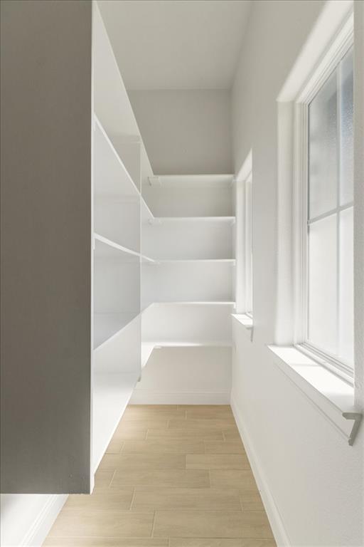 Weatherford, Texas 76087, United States, 4 Bedrooms Bedrooms, ,3 BathroomsBathrooms,Residential,Active,200004